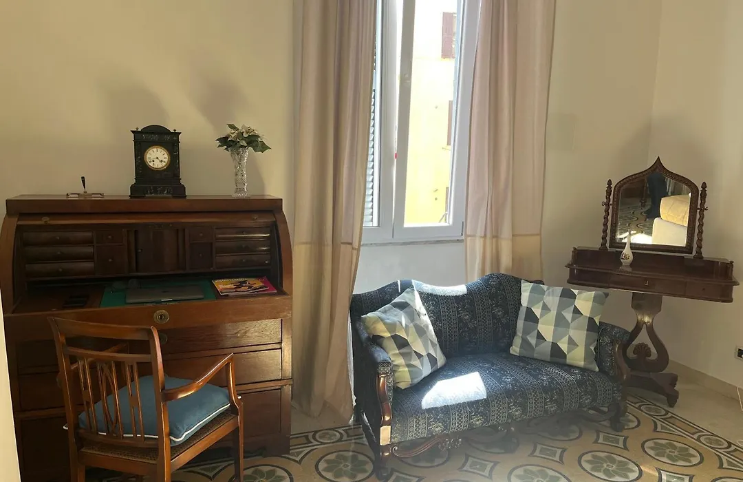 Holiday Apartment Rome Lr Blue-1
